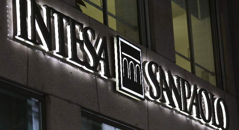 intesa-sanpaolo-reuters-770x420.jpg
