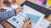 El futuro inmediato del sector jurídico pasa por un abogado con máquina