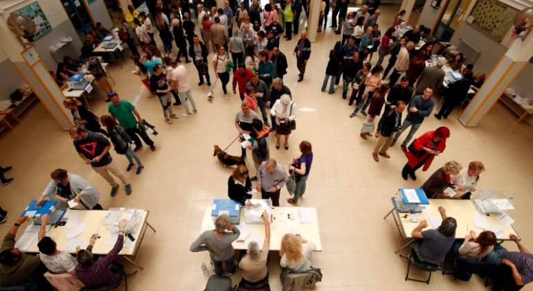 elecciones-26M-colas-reuters.jpg