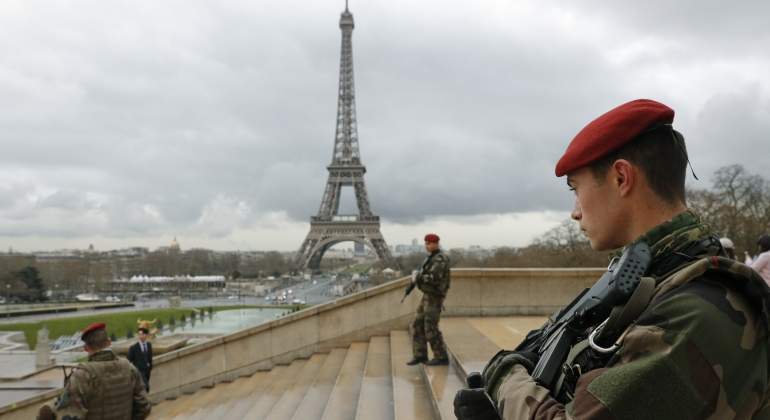 eiffel-torre-seguridad-reuters.jpg