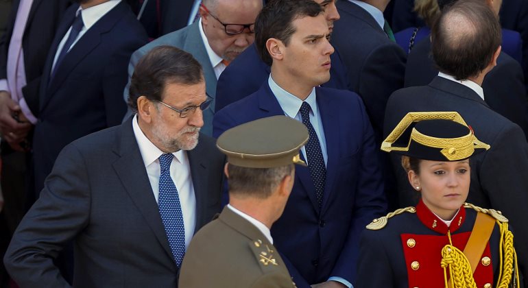 rajoy-rivera-nisemiran-efe.jpg