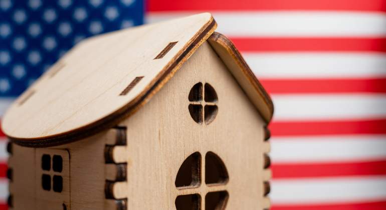 vivienda-bandera-eeuu-dreamstime.jpg