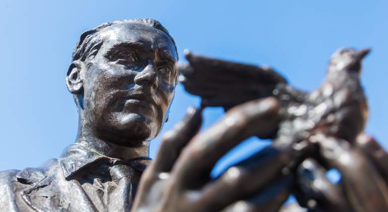 lorca-estatua-dreams.jpg