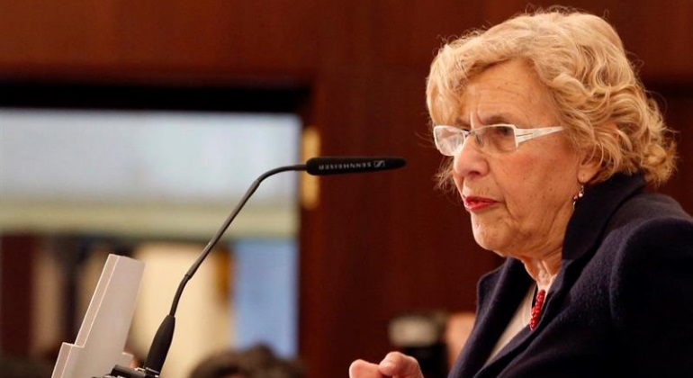 carmena-microfono-efe.jpg
