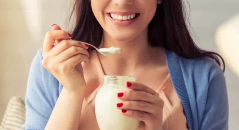 comer-yogur.jpg
