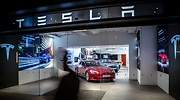 JP Morgan avisa de que las acciones de Tesla están muy sobrevaloradas: se desplomarán un 85%