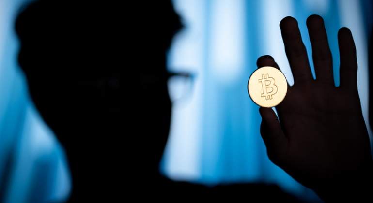 criptomonedas-bitcoin-persona-silueta-escoger-poner-atencion-criptos-getty-770x420.jpg