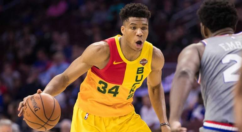 antetokounmpo-sixers-usa-today.jpg