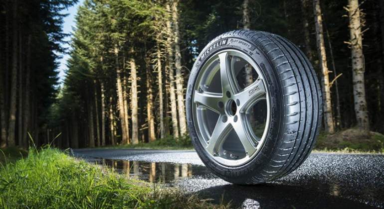 michelin-Premium-Pilot-Sport4-S.jpg