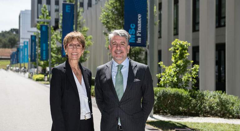 ESADE_Acuerdo_Accenture_111111.jpg