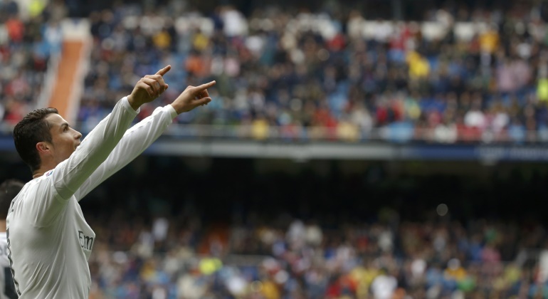 CR7-celebra-fondo-Bernabeu-2016-reuters.jpg
