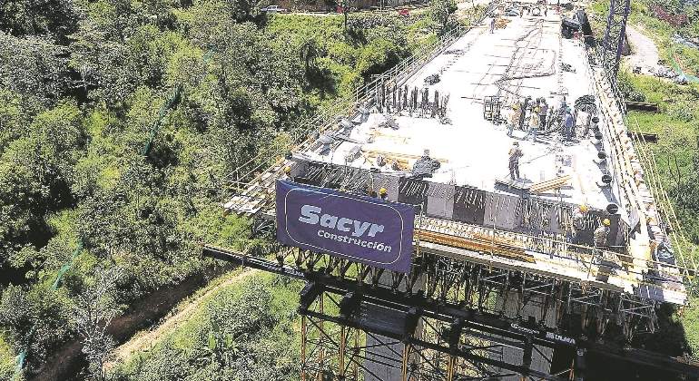 sacyr-construccion-carretera-770.jpg