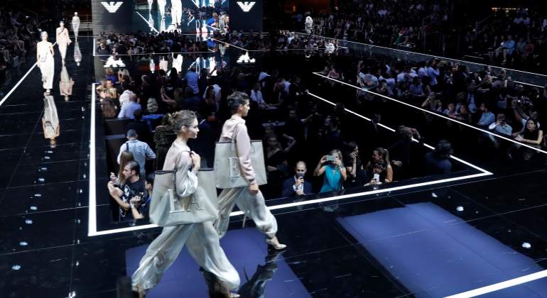 Emporio-Armani-Desfile-Semana-Moda-Milan-Reuters-770.jpg