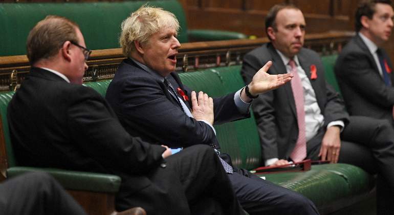 boris-johnson-reino-unido-votacion-camara-comunes-nuevas-medidas-coronavirus-covid-1diciembre2020-reuters-770x420.jpg