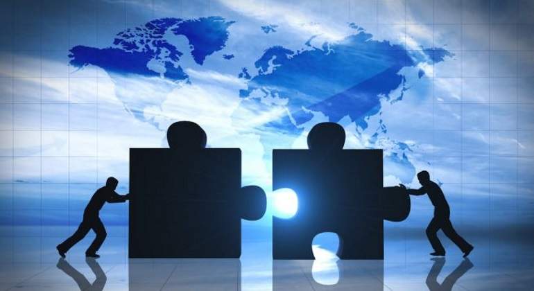 Fusion-economia-empresas-istock-770.jpg
