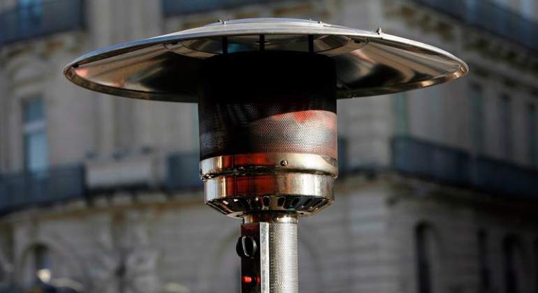 estufa-gas-terraza-efe.jpg