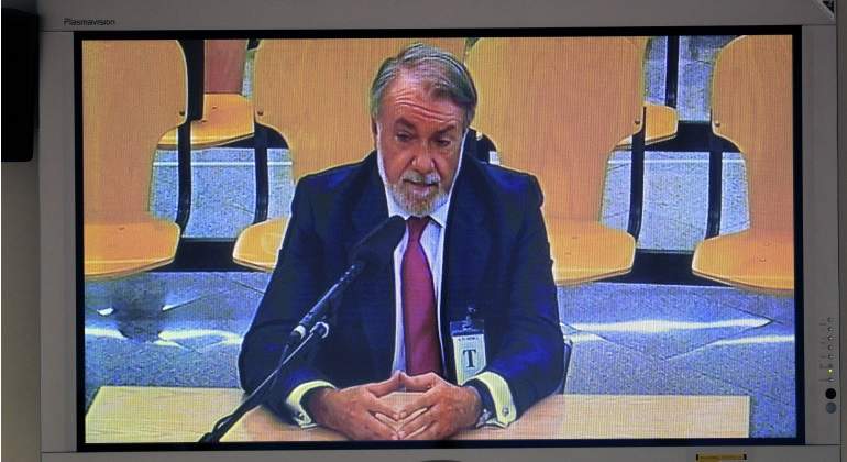 mayor-oreja-delcara-gurtel-20JUN17-efe.jpg