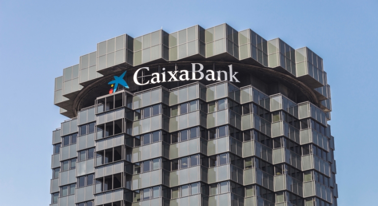 Caixabank-cielo-azul.jpg