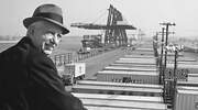 Malcom McLean, el padre de los contenedores que revolucionó el transporte marítimo y la economía mundial