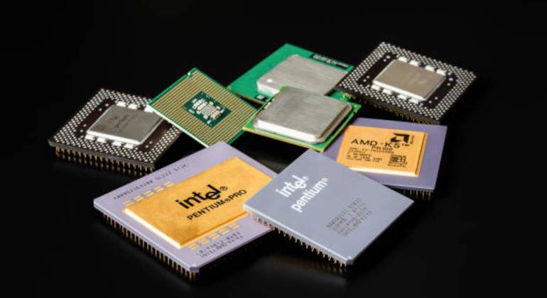 intelamd.jpg