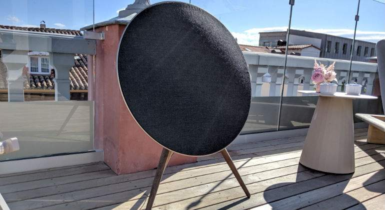 Beoplay-a9-4.jpg