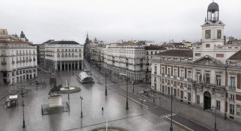 puerta-sol-vacia-ignacio-pereira.jpg
