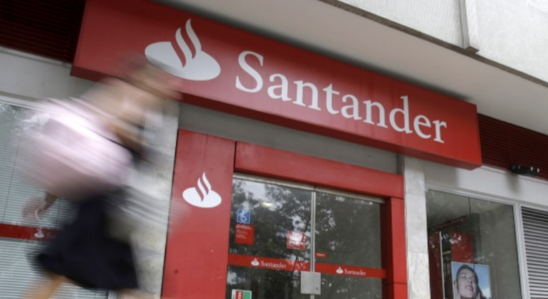 santander-reuters.png