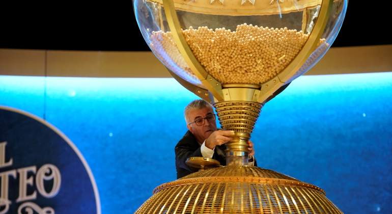 loteria-navidad-bombo-sorteo-reuters.jpg