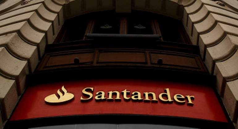Santander-oficina-Getty.jpg