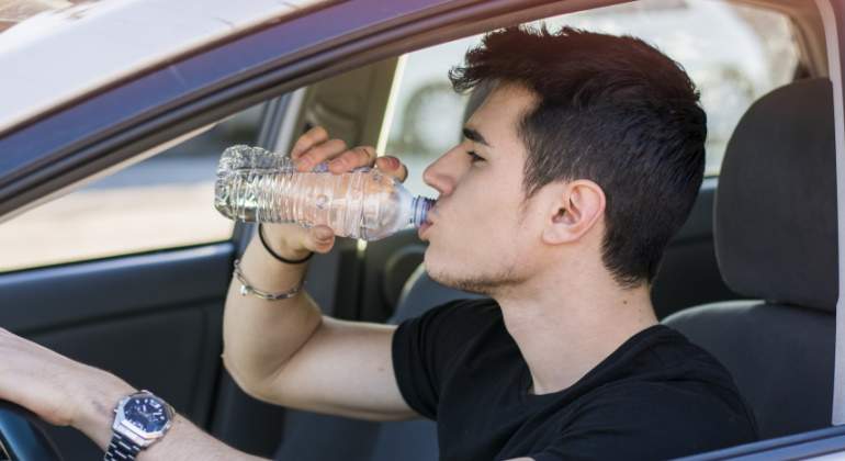beber-agua-volante.jpg