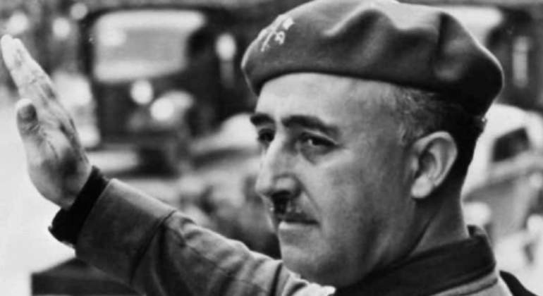 franco-saludo-efe.jpg