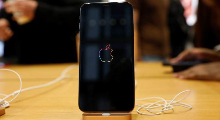 Apple-iphone-reuters-770.jpg