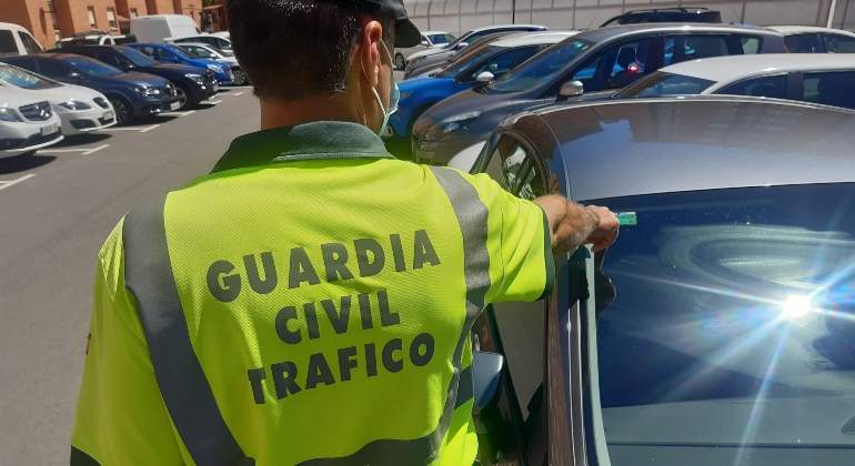 guardia-civil-agente-coche-itv-europa-press