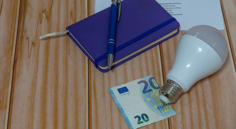 precio-luz-22-marzo-2022-istock.jpg