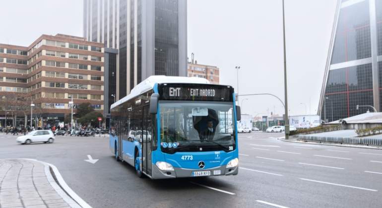 emt-mercedes-benz-citaro-2018-01.jpg