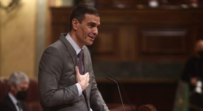 pedro-sanchez-sesion-control-abril-2021-ep-770x420.jpg