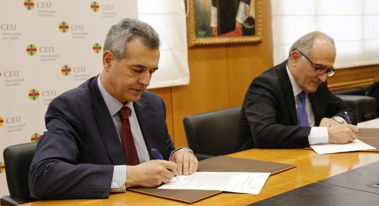 Convenio-CEU-Fundacion-Luca-de-Tena-21111.jpg