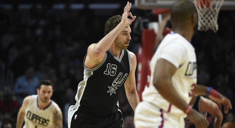 pau-gasol-spurs-reuters.jpg