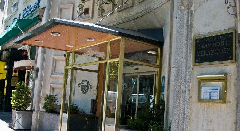 hotel-velazquez-2.jpg
