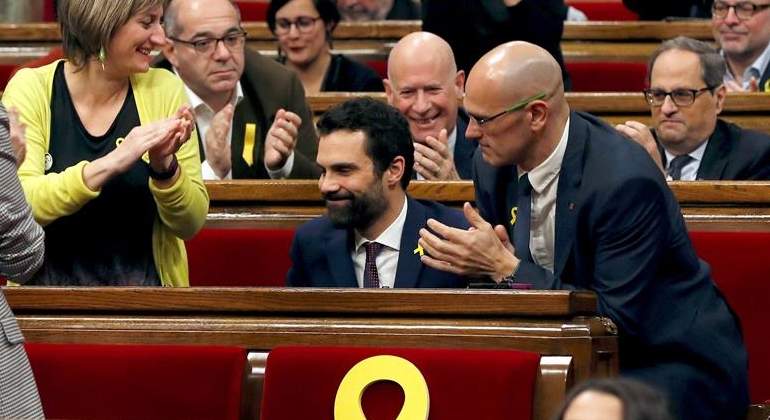 aplauso-torrent-parlament-efe.jpg
