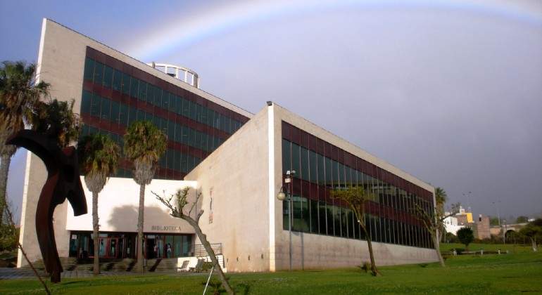 Biblioteca_General_y_Humanidades_ULL-1.jpg