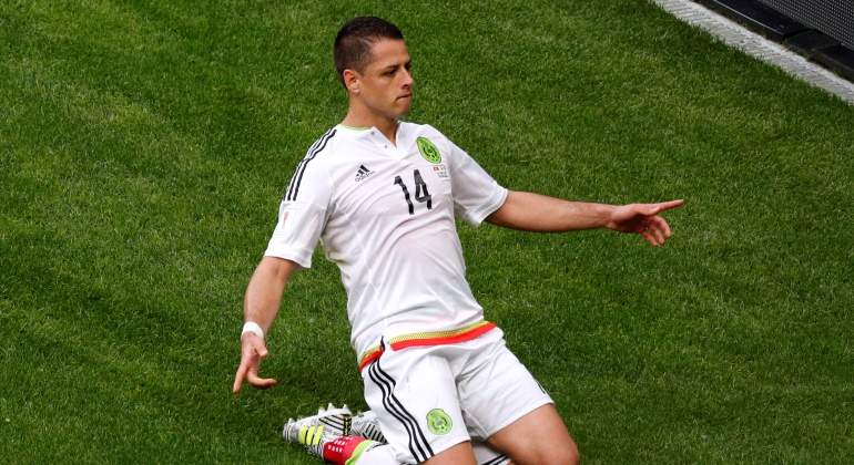 chicharito-mexico-celebra-efe.jpg