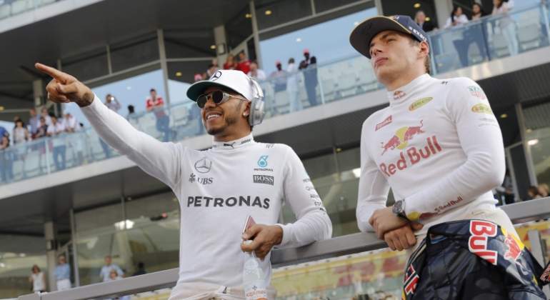 hamilton-verstappen-abu-dhabi-efe.jpg