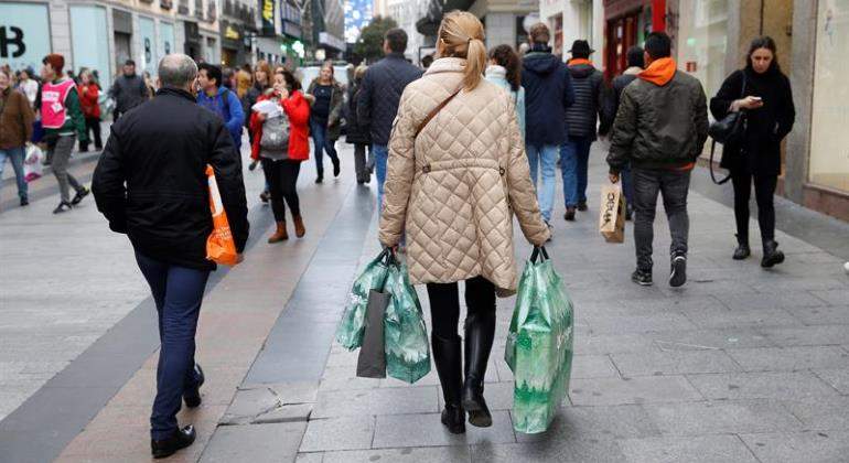 compras-bolsas-mujer-770-efe.jpg