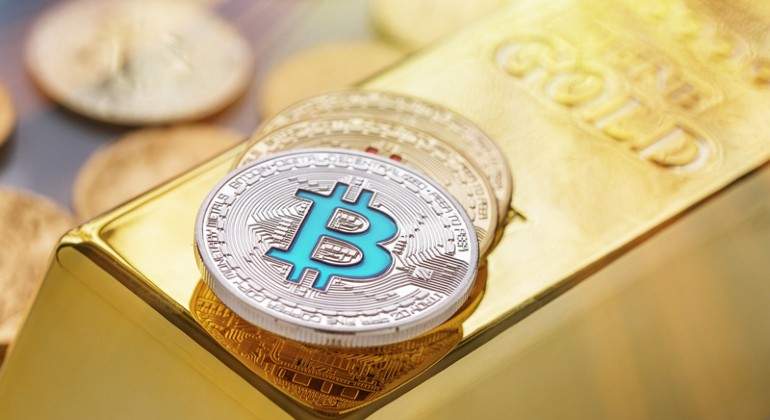 bitcoin-oro-dreamstime.jpg
