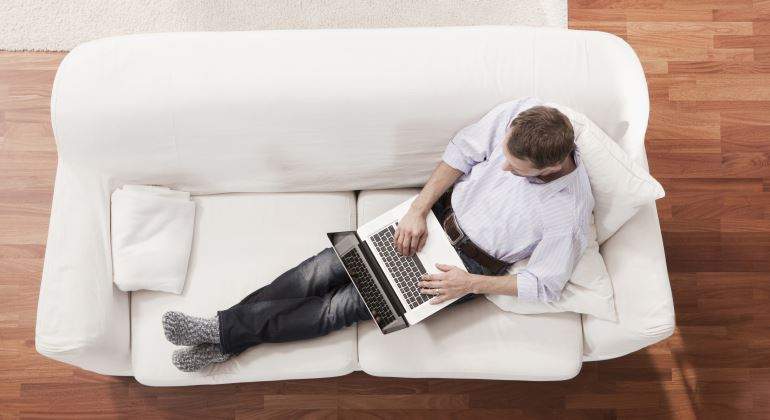 teletrabajo-sofa-770-getty.jpg
