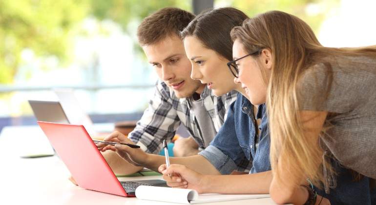 estudiantes-formacion.jpg