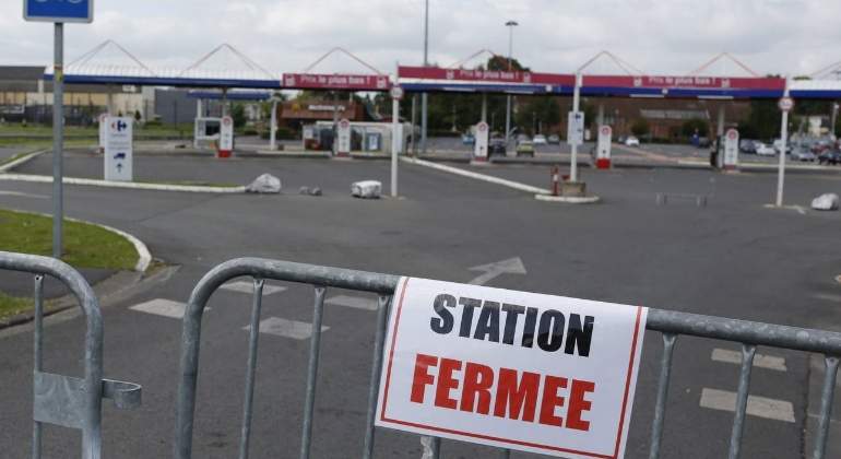 gasolinera-cerrada.jpg