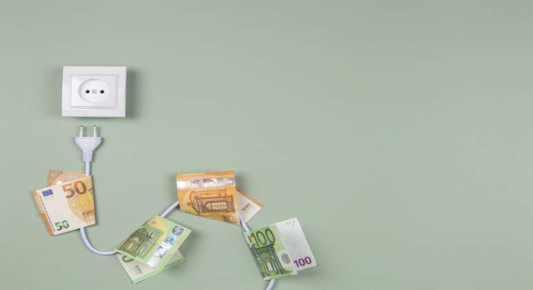 precio-luz-dinero-istock.jpg