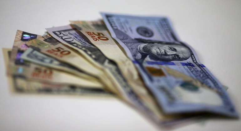 reales-dolares-brasil-reuters.jpg